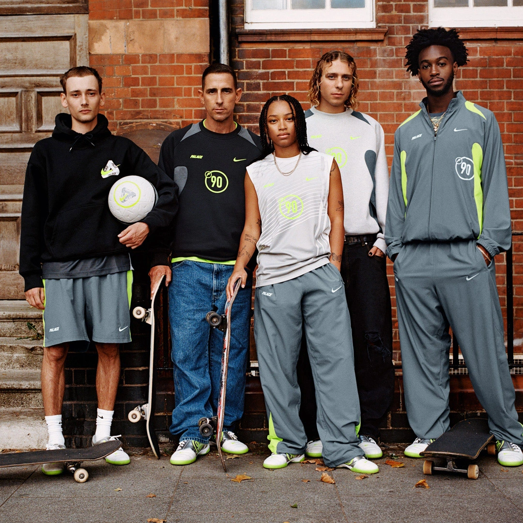 Palace 与耐克携手推出 P90 系列 © 球衫堂 kitstown Palace 与耐克携手推出 P90 系列 © 球衫堂 kitstown