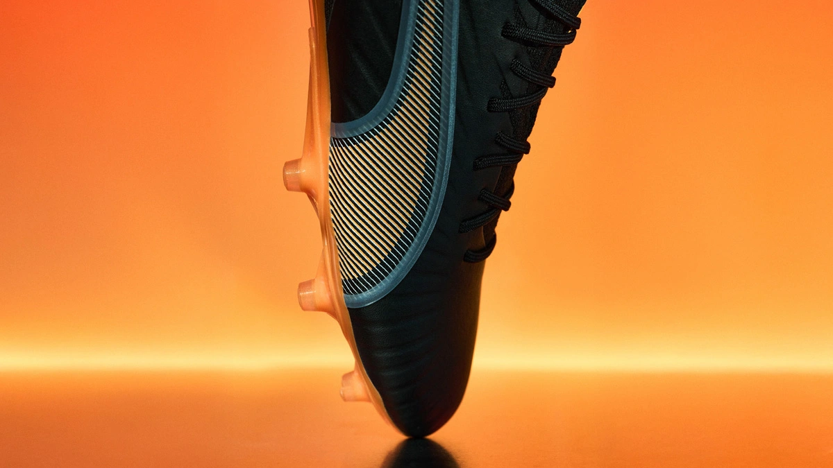PUMA 发布全新“追燃套装” © 球衫堂 kitstown