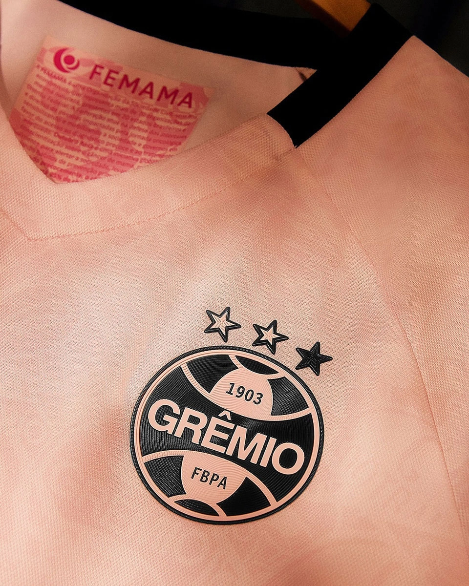 Umbro × 巴西俱乐部 2025 粉红十月特别球衣 © 球衫堂 kitstown