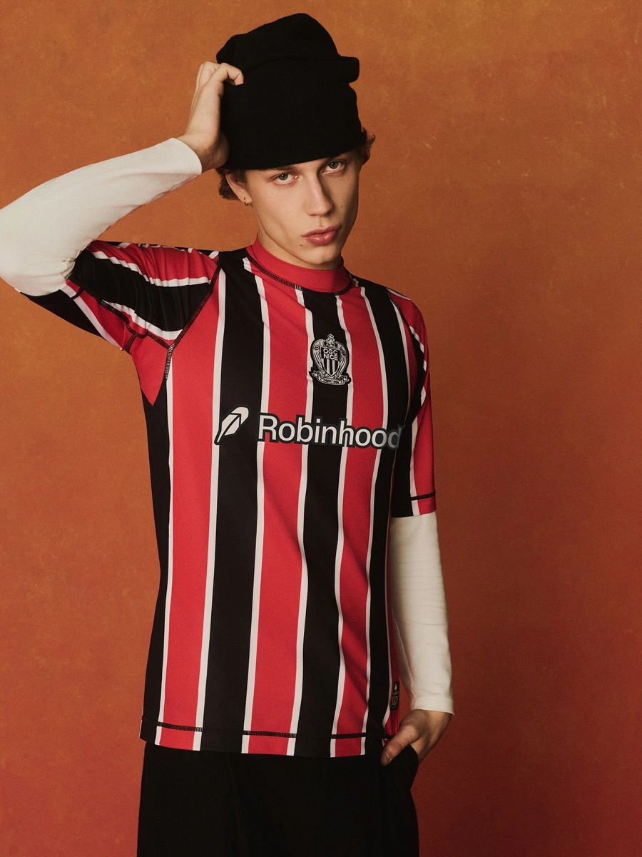 Kappa 推出 Kombat XXV 球衣，25 年传奇的回响 © 球衫堂 kitstown