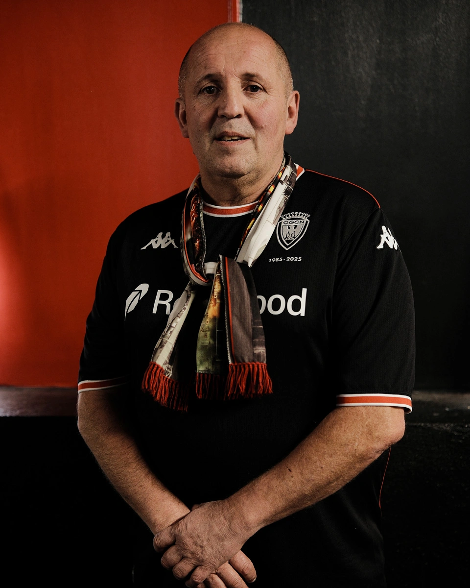 尼斯 2025-26 赛季“南看台(Populaire Sud)”特别版球衣 © 球衫堂 kitstown 尼斯 2025-26 赛季“南看台(Populaire Sud)”特别版球衣 © 球衫堂 kitstown