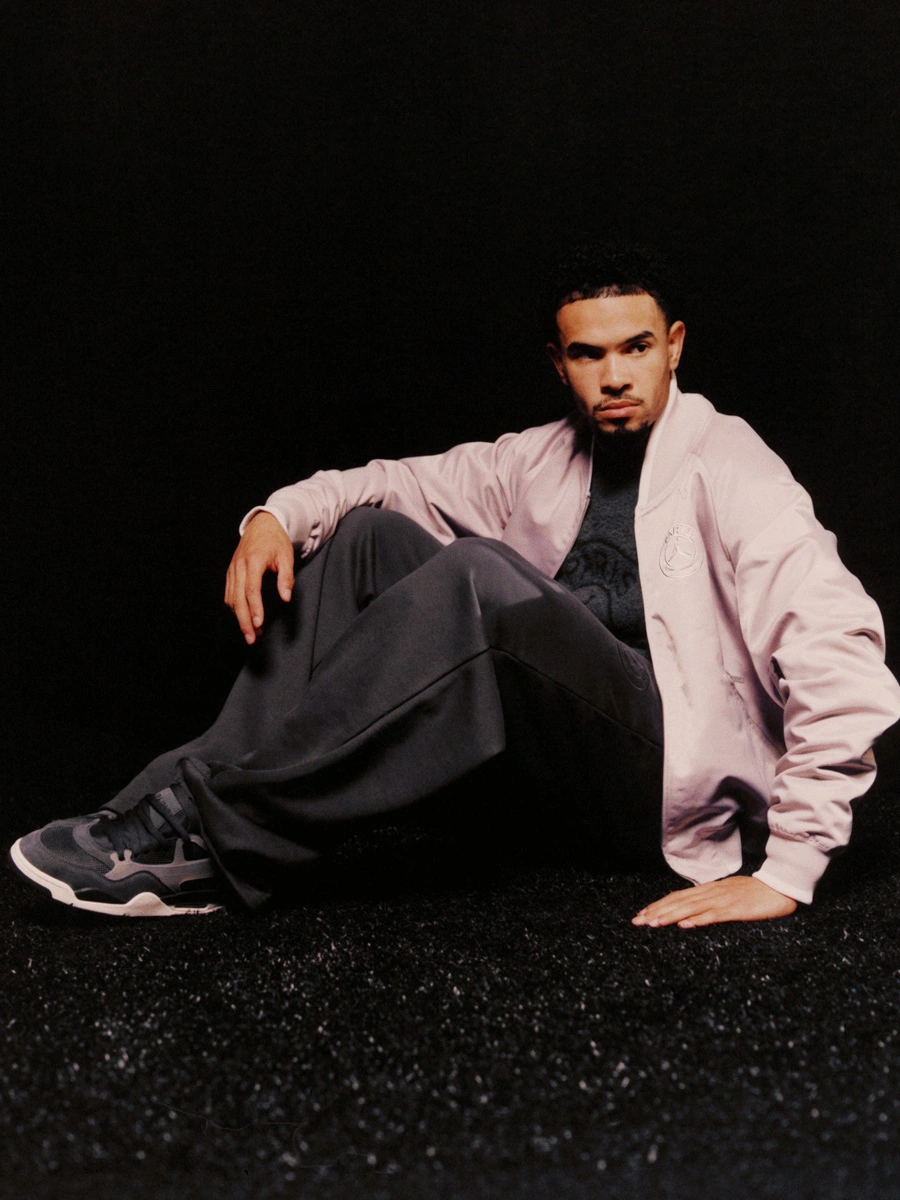 巴黎圣日耳曼 2025-26 赛季第四球衣 © 球衫堂 kitstown