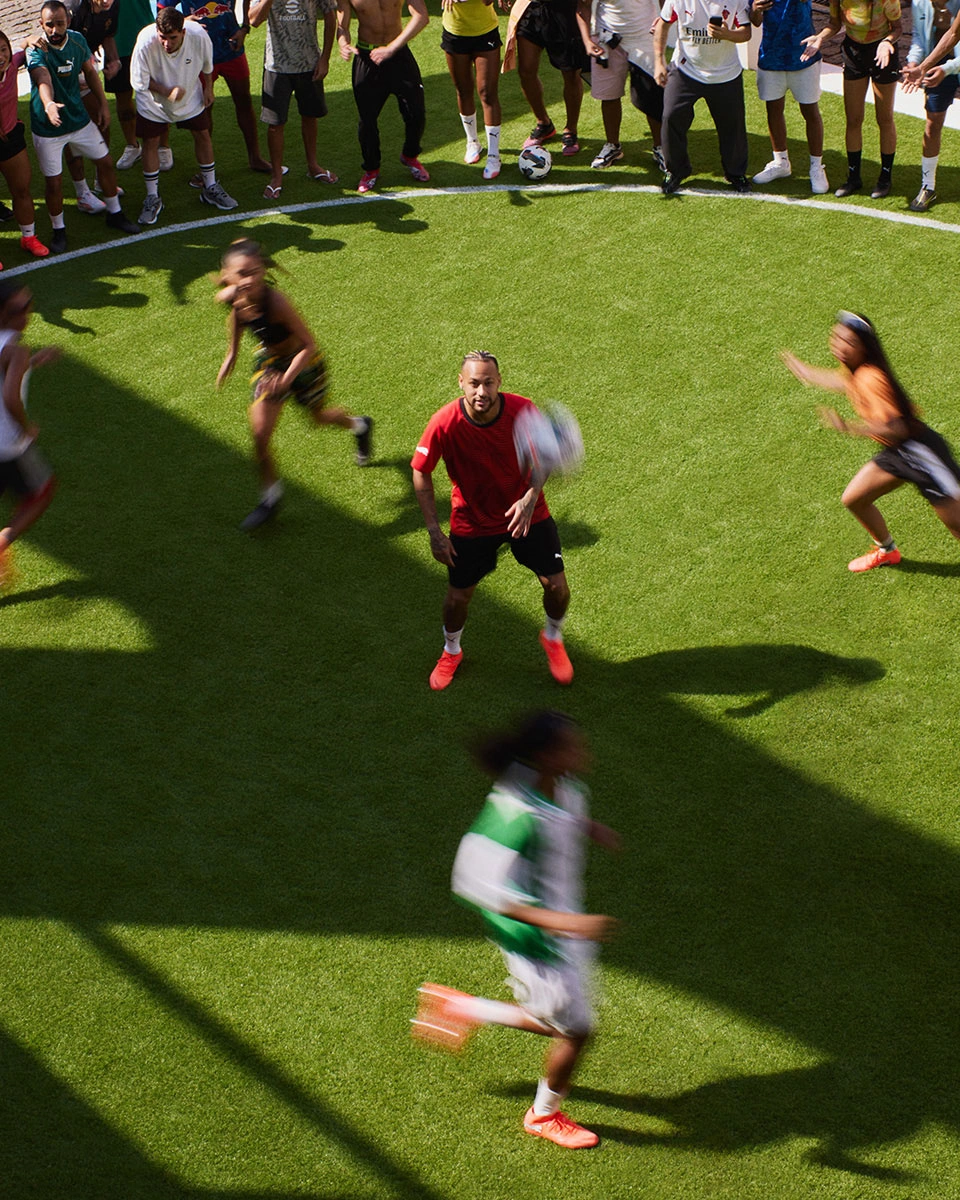 PUMA 发布全新 FUTURE 9 战靴与破限套装 © 球衫堂 kitstown PUMA 发布全新 FUTURE 9 战靴与破限套装 © 球衫堂 kitstown