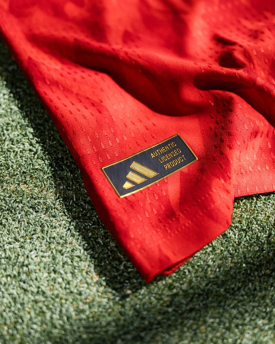 比利时国家队 2026-27 赛季主场球衣 © 球衫堂 kitstown 比利时国家队 2026-27 赛季主场球衣 © 球衫堂 kitstown