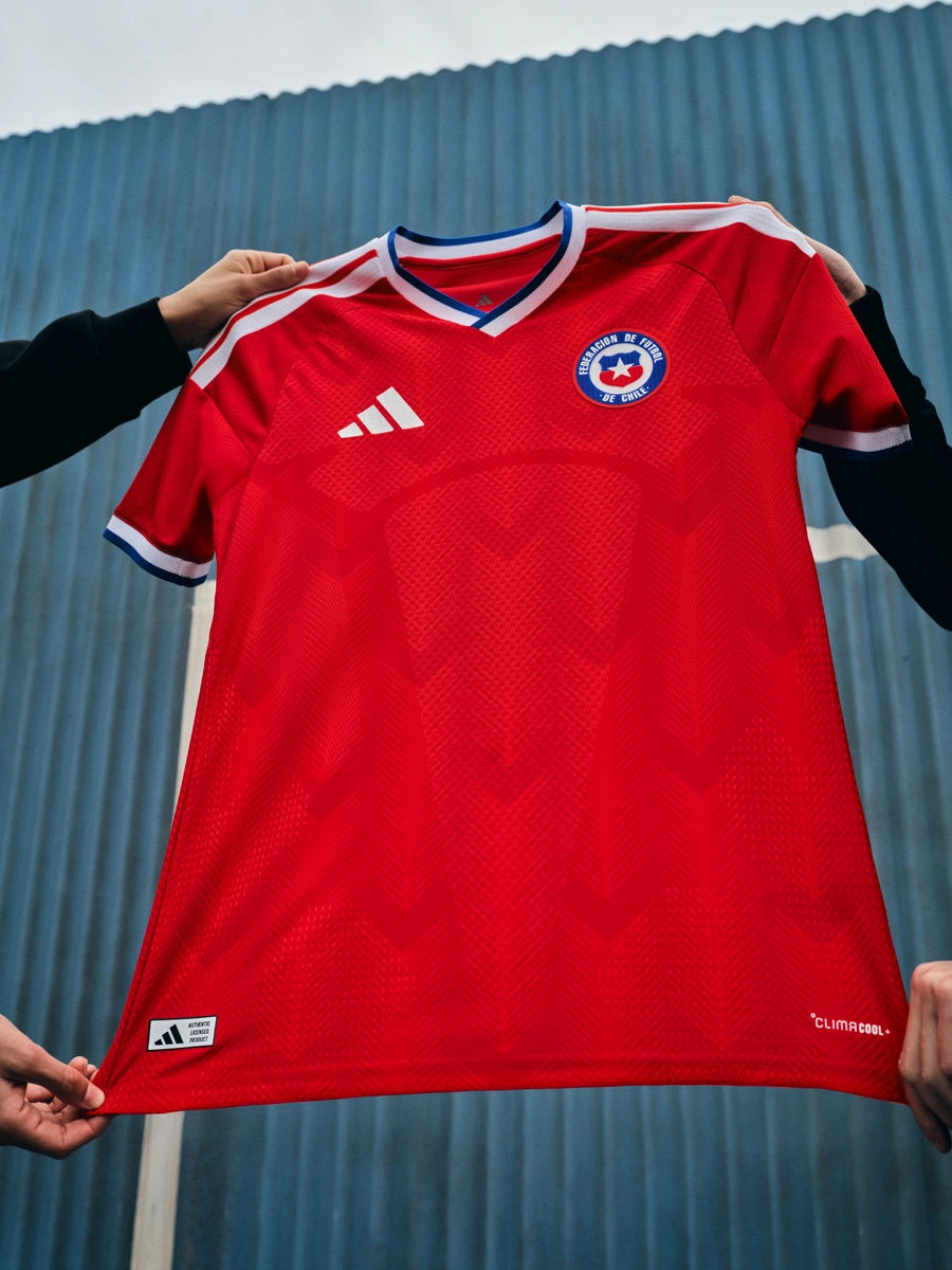 智利国家队 2026-27 赛季主场球衣 © 球衫堂 kitstown