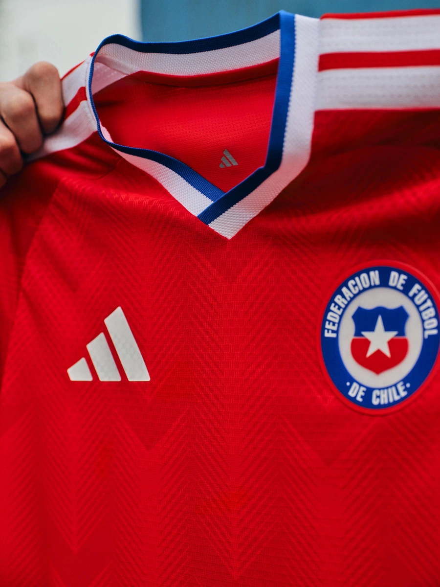 智利国家队 2026-27 赛季主场球衣 © 球衫堂 kitstown