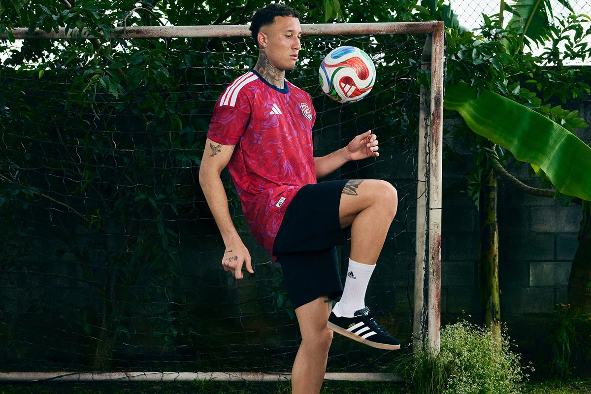 哥斯达黎加国家队 2026-27 赛季主场球衣 © 球衫堂 kitstown 哥斯达黎加国家队 2026-27 赛季主场球衣 © 球衫堂 kitstown