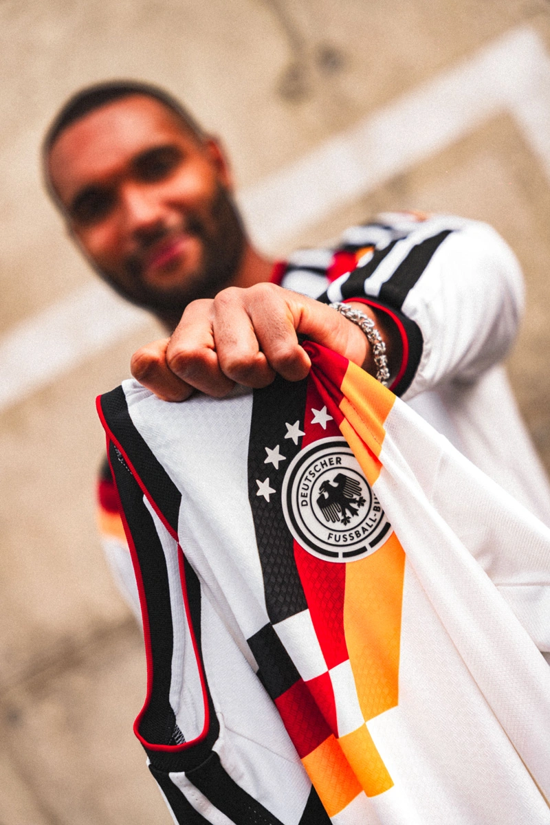 德国国家队 2026 赛季主场球衣 © 球衫堂 kitstown 德国国家队 2026 赛季主场球衣 © 球衫堂 kitstown