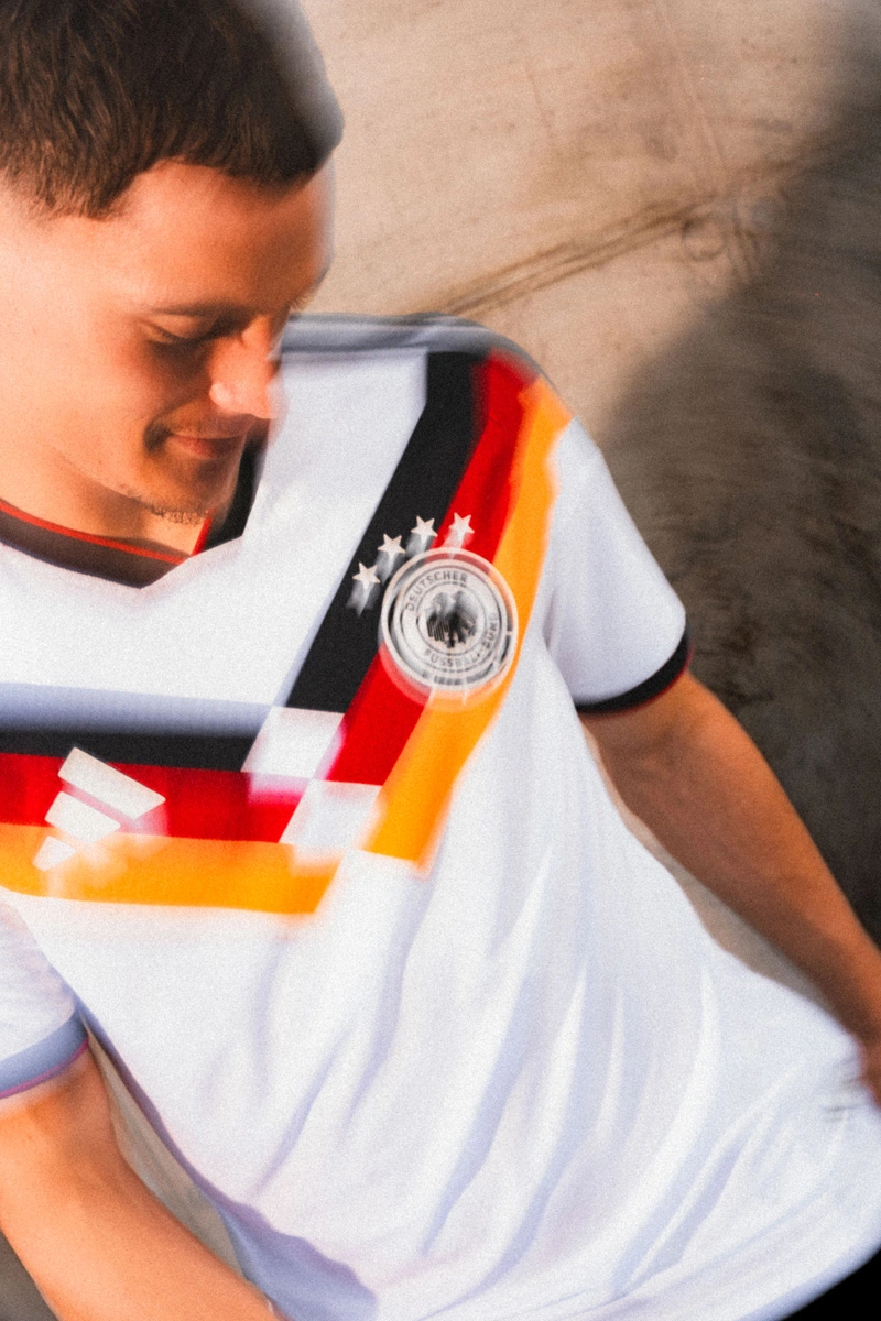 德国国家队 2026 赛季主场球衣 © 球衫堂 kitstown 德国国家队 2026 赛季主场球衣 © 球衫堂 kitstown