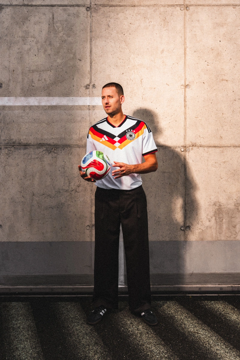 德国国家队 2026 赛季主场球衣 © 球衫堂 kitstown 德国国家队 2026 赛季主场球衣 © 球衫堂 kitstown