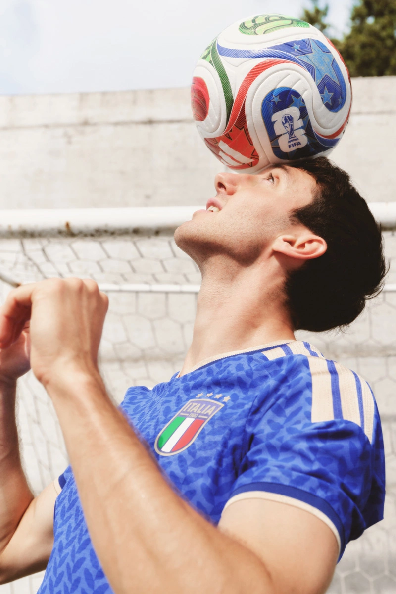 意大利国家队 2026-27 赛季主场球衣 © 球衫堂 kitstown 意大利国家队 2026-27 赛季主场球衣 © 球衫堂 kitstown