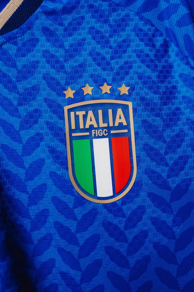 意大利国家队 2026-27 赛季主场球衣 © 球衫堂 kitstown 意大利国家队 2026-27 赛季主场球衣 © 球衫堂 kitstown