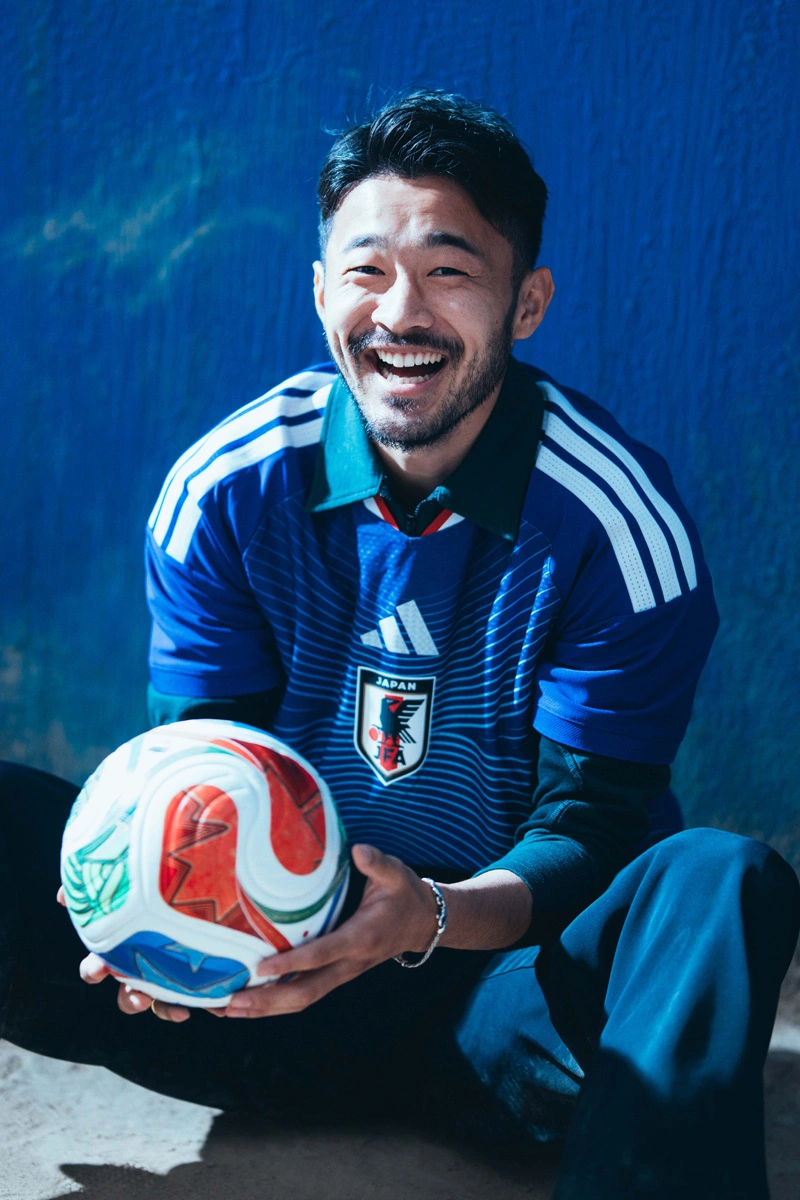 日本国家队 2026 世界杯主场球衣 © 球衫堂 kitstown 日本国家队 2026 世界杯主场球衣 © 球衫堂 kitstown