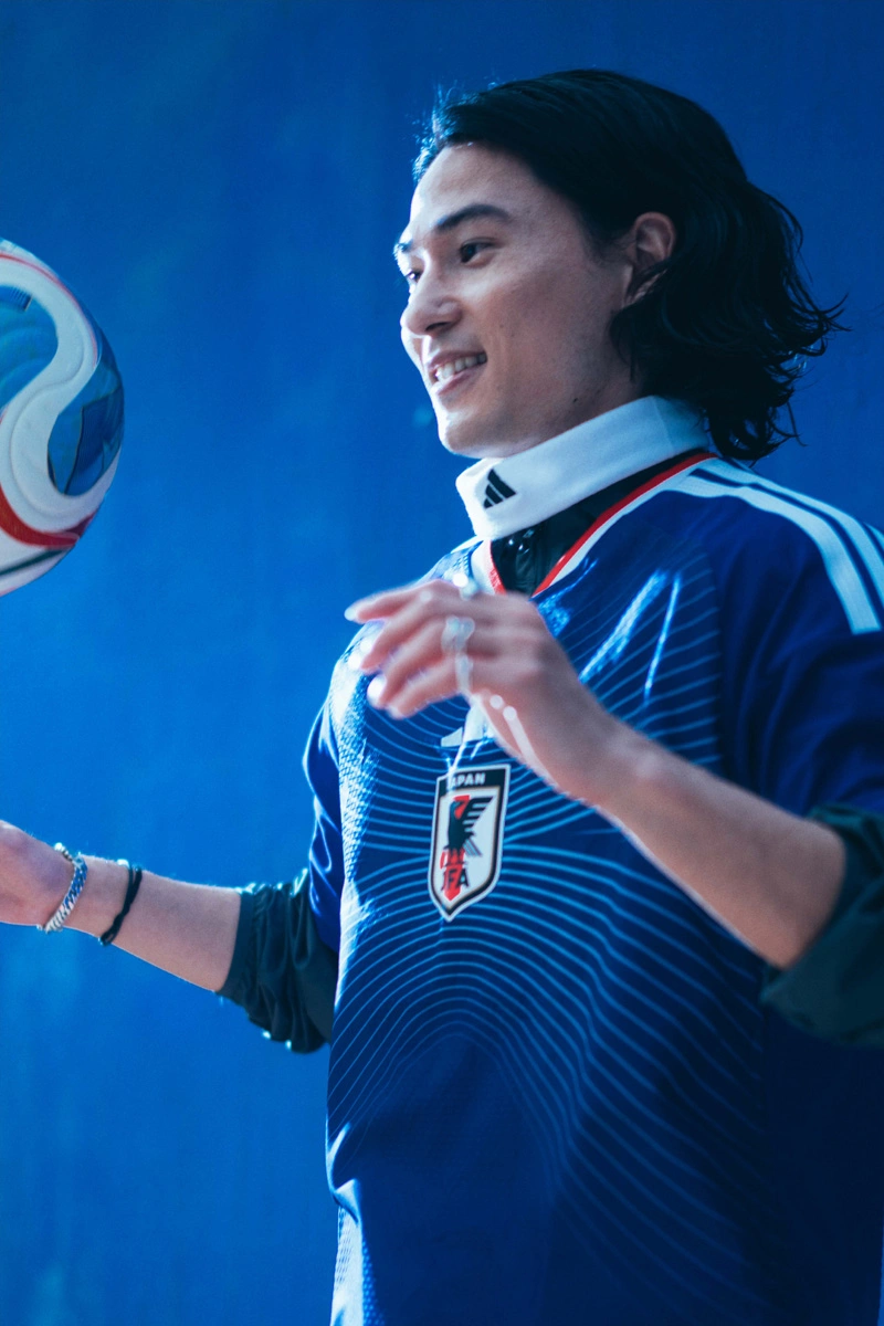 日本国家队 2026 世界杯主场球衣 © 球衫堂 kitstown 日本国家队 2026 世界杯主场球衣 © 球衫堂 kitstown