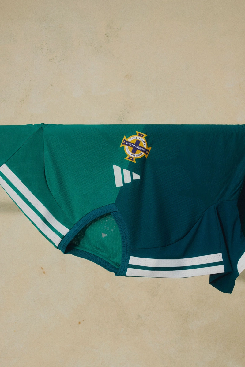 北爱尔兰代表队 2026-27 赛季主场球衣 © 球衫堂 kitstown 北爱尔兰代表队 2026-27 赛季主场球衣 © 球衫堂 kitstown