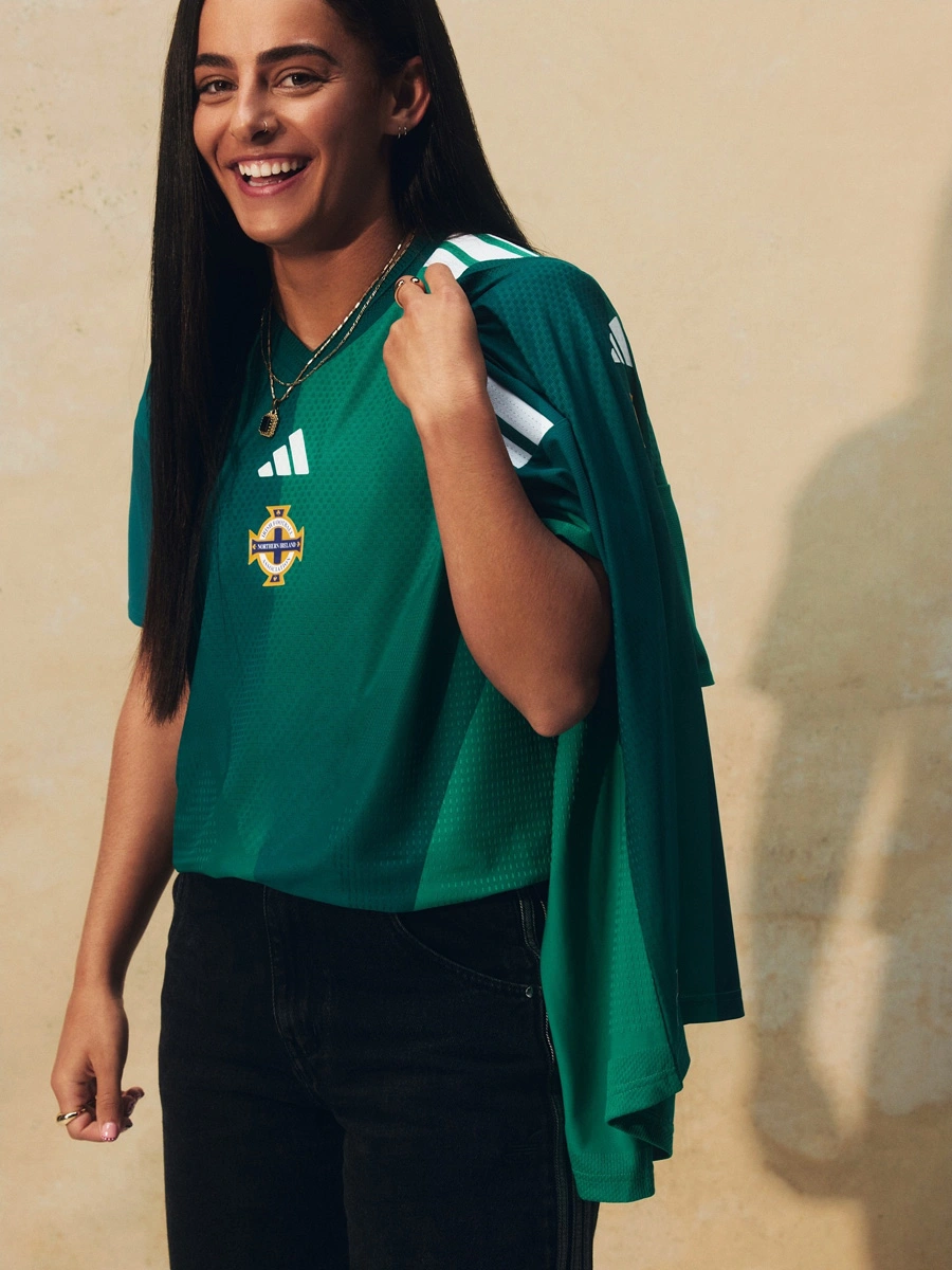 北爱尔兰代表队 2026-27 赛季主场球衣 © 球衫堂 kitstown 北爱尔兰代表队 2026-27 赛季主场球衣 © 球衫堂 kitstown