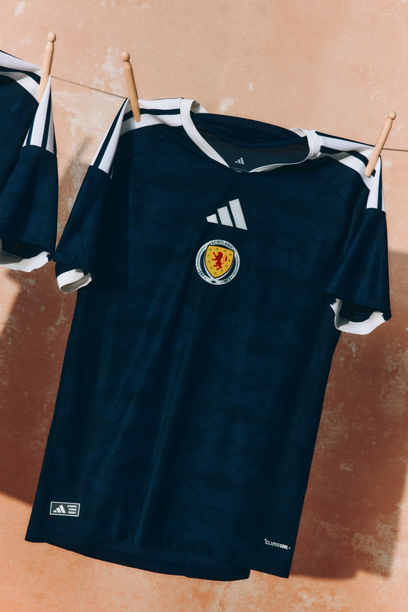 苏格兰代表队 2026-27 赛季主场球衣 © 球衫堂 kitstown 苏格兰代表队 2026-27 赛季主场球衣 © 球衫堂 kitstown