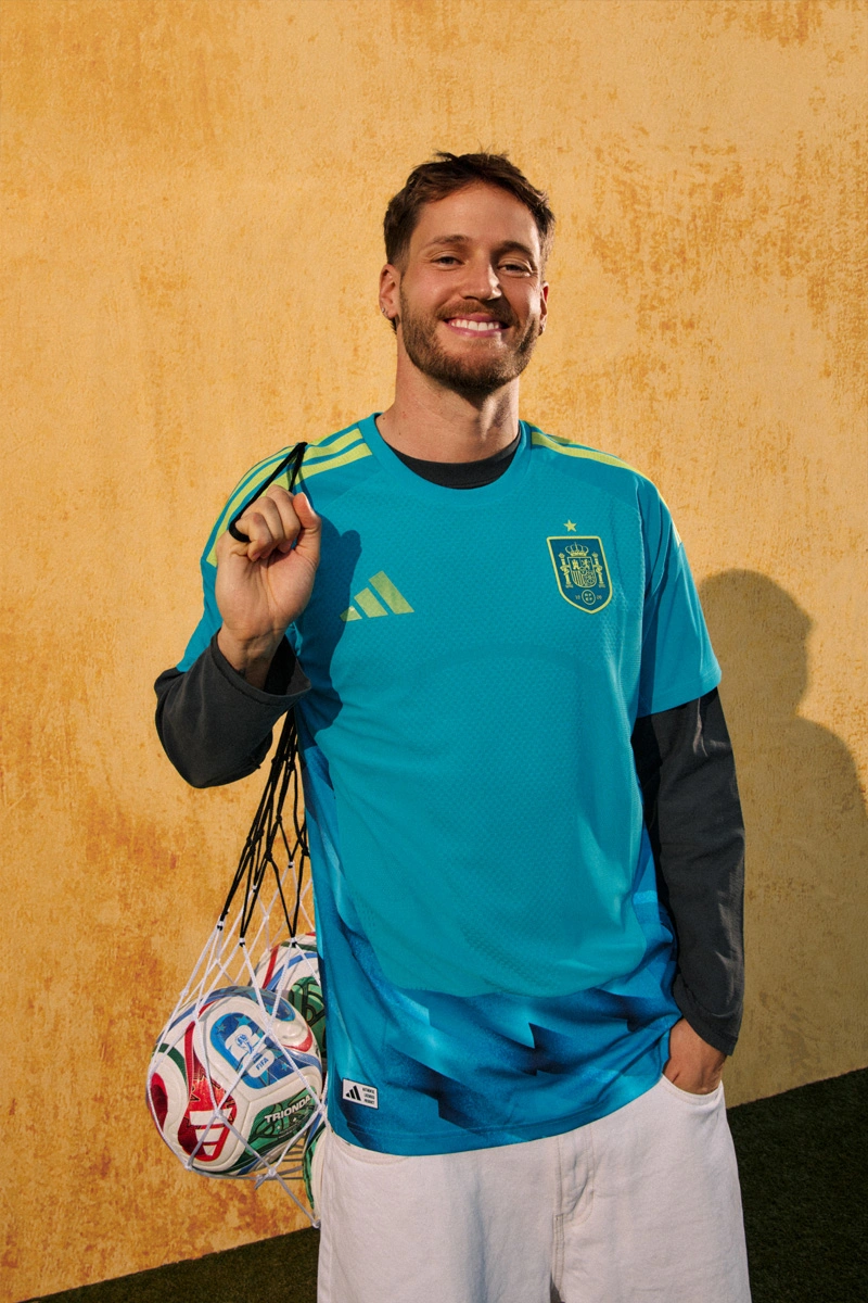 西班牙国家队 2026-27 赛季主场球衣 © 球衫堂 kitstown 西班牙国家队 2026-27 赛季主场球衣 © 球衫堂 kitstown