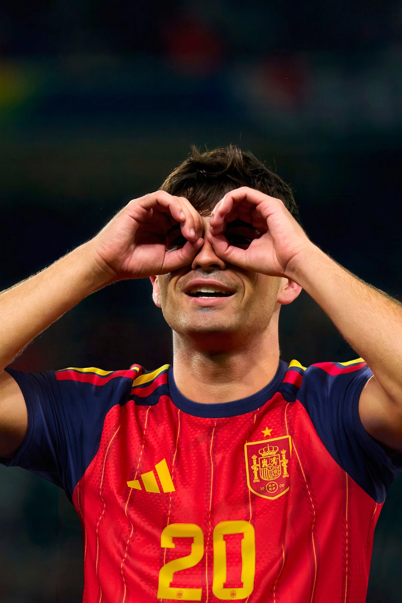 西班牙国家队 2026-27 赛季主场球衣 © 球衫堂 kitstown 西班牙国家队 2026-27 赛季主场球衣 © 球衫堂 kitstown