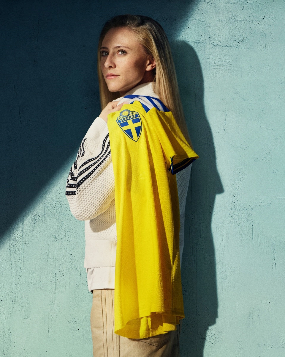 瑞典国家队 2026-27 赛季主场球衣 © 球衫堂 kitstown 瑞典国家队 2026-27 赛季主场球衣 © 球衫堂 kitstown