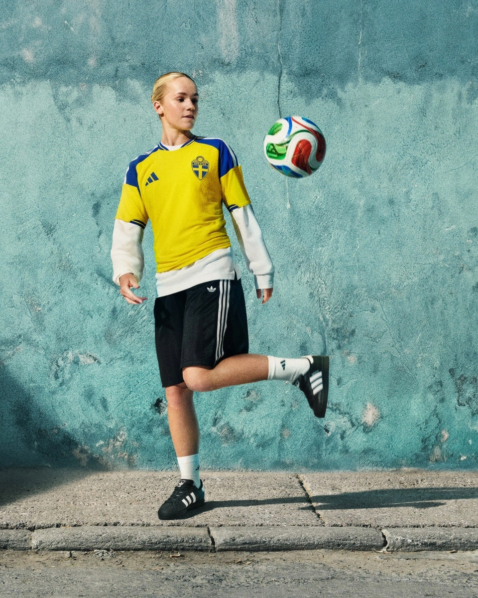 瑞典国家队 2026-27 赛季主场球衣 © 球衫堂 kitstown 瑞典国家队 2026-27 赛季主场球衣 © 球衫堂 kitstown