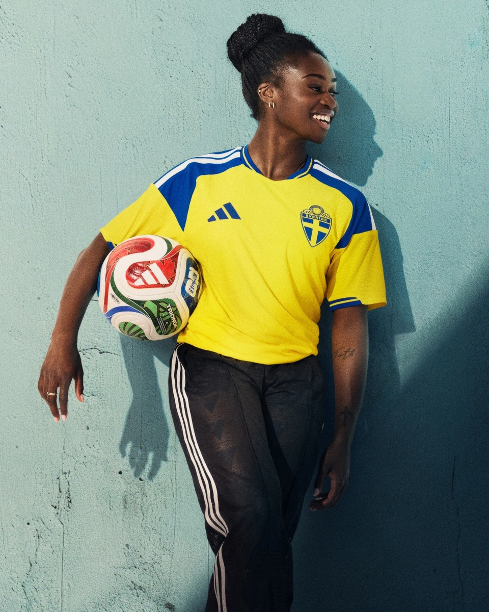 瑞典国家队 2026-27 赛季主场球衣 © 球衫堂 kitstown 瑞典国家队 2026-27 赛季主场球衣 © 球衫堂 kitstown