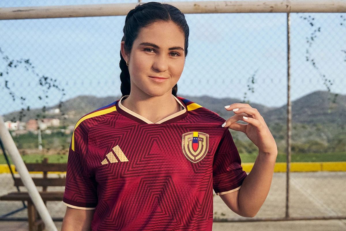 委内瑞拉国家队 2026-27 赛季主场球衣 © 球衫堂 kitstown 委内瑞拉国家队 2026-27 赛季主场球衣 © 球衫堂 kitstown