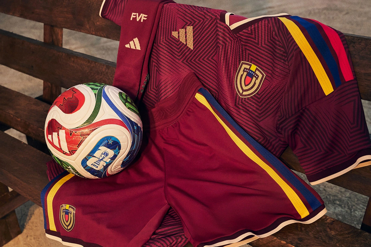 委内瑞拉国家队 2026-27 赛季主场球衣 © 球衫堂 kitstown 委内瑞拉国家队 2026-27 赛季主场球衣 © 球衫堂 kitstown