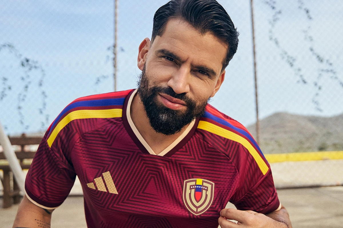 委内瑞拉国家队 2026-27 赛季主场球衣 © 球衫堂 kitstown 委内瑞拉国家队 2026-27 赛季主场球衣 © 球衫堂 kitstown