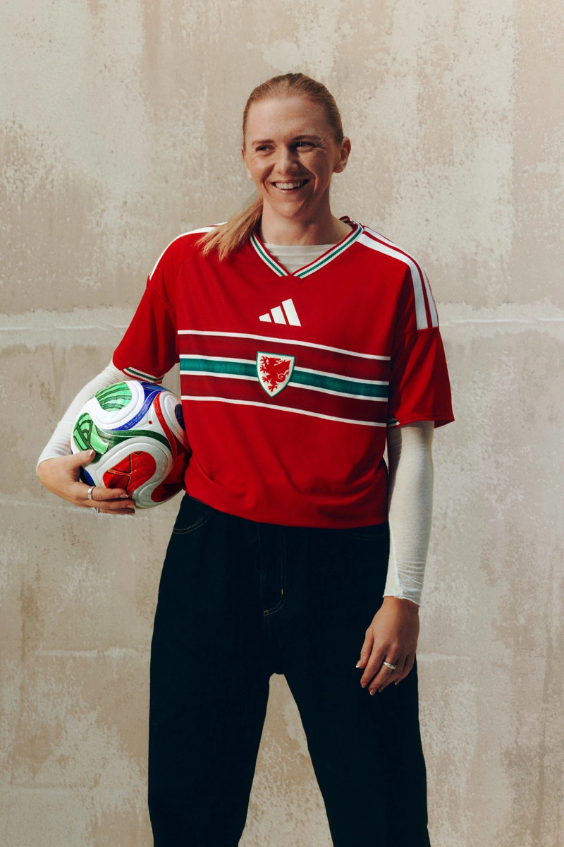 威尔士代表队 2026-27 赛季主场球衣 © 球衫堂 kitstown 威尔士代表队 2026-27 赛季主场球衣 © 球衫堂 kitstown