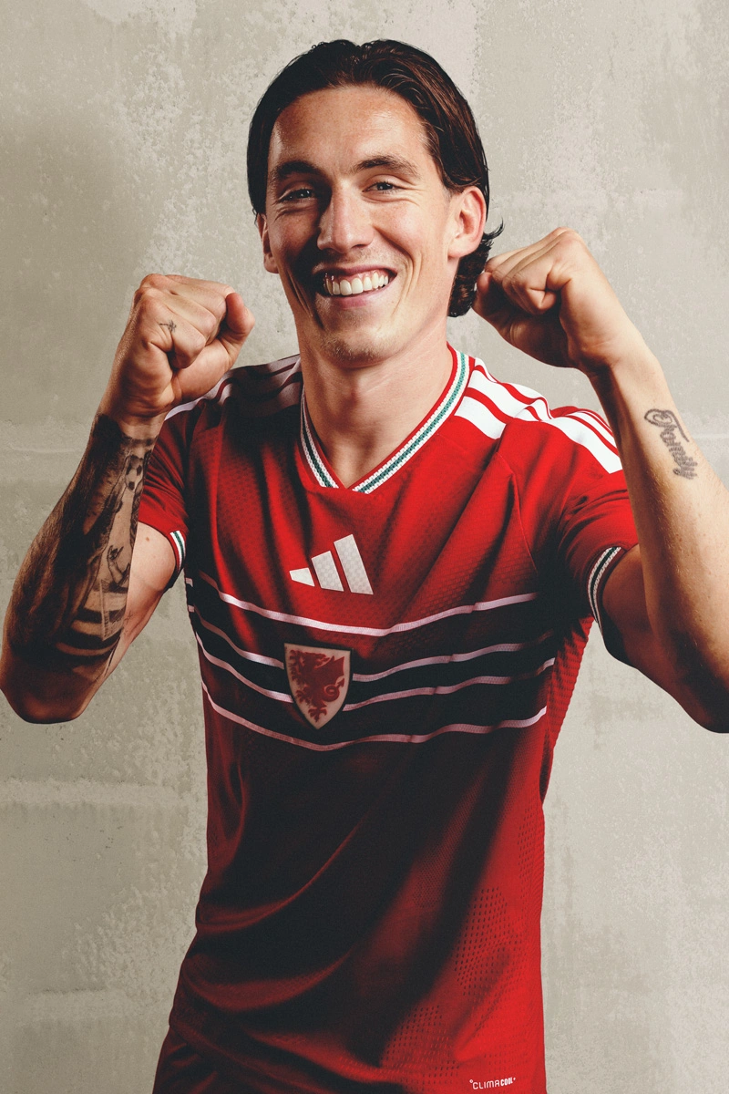 威尔士代表队 2026-27 赛季主场球衣 © 球衫堂 kitstown 威尔士代表队 2026-27 赛季主场球衣 © 球衫堂 kitstown