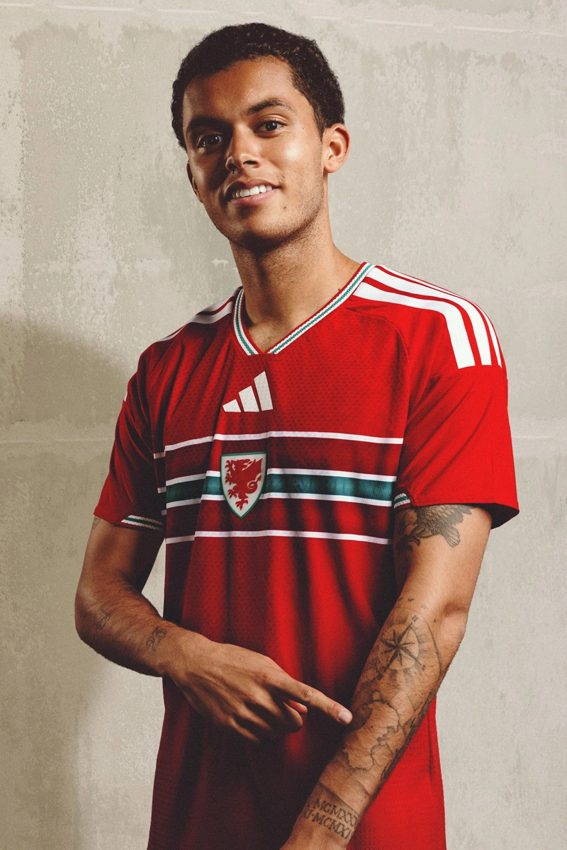 威尔士代表队 2026-27 赛季主场球衣 © 球衫堂 kitstown 威尔士代表队 2026-27 赛季主场球衣 © 球衫堂 kitstown