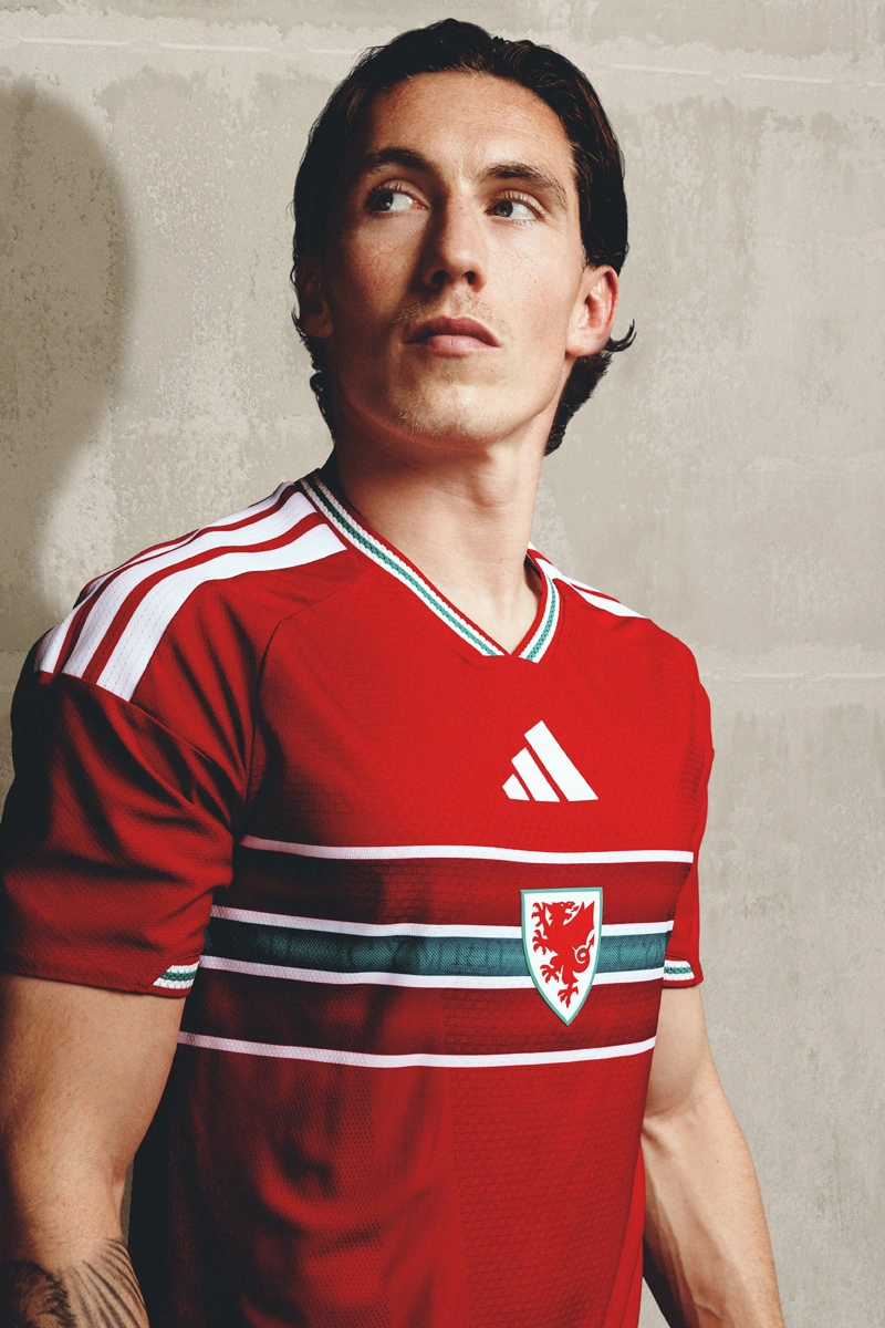 威尔士代表队 2026-27 赛季主场球衣 © 球衫堂 kitstown 威尔士代表队 2026-27 赛季主场球衣 © 球衫堂 kitstown