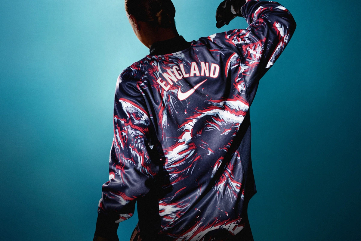 耐克推出“好莱坞门将(Hollywood Keepers)”休闲运动服 © 球衫堂 kitstown 耐克推出“好莱坞门将(Hollywood Keepers)”休闲运动服 © 球衫堂 kitstown