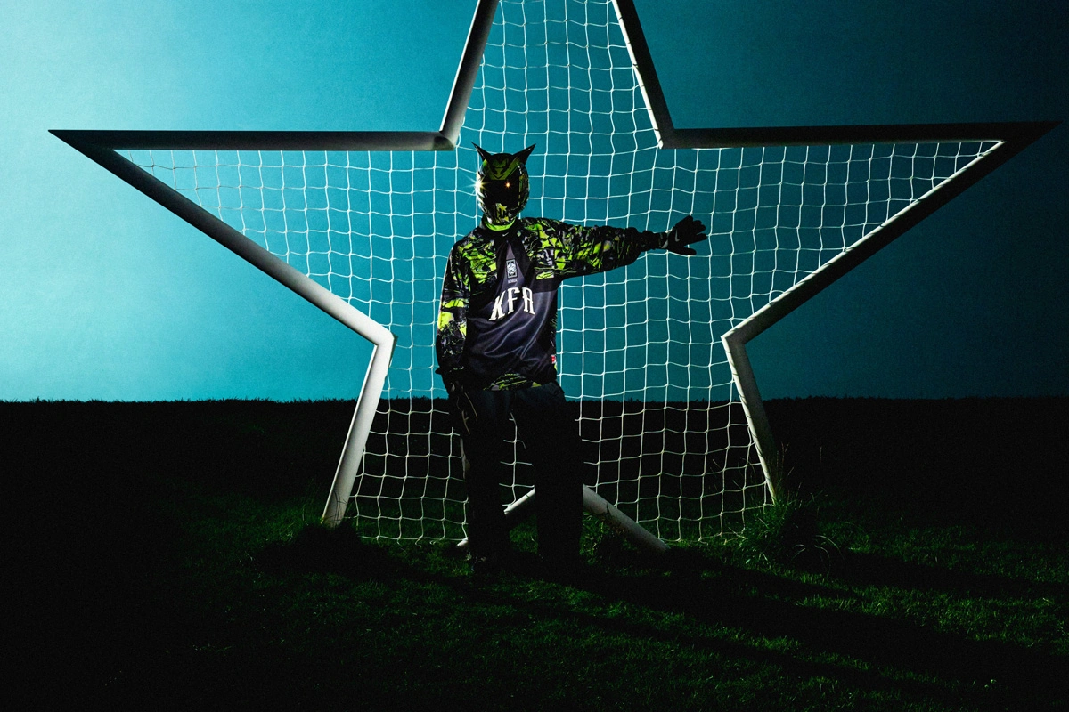 耐克推出“好莱坞门将(Hollywood Keepers)”休闲运动服 © 球衫堂 kitstown 耐克推出“好莱坞门将(Hollywood Keepers)”休闲运动服 © 球衫堂 kitstown