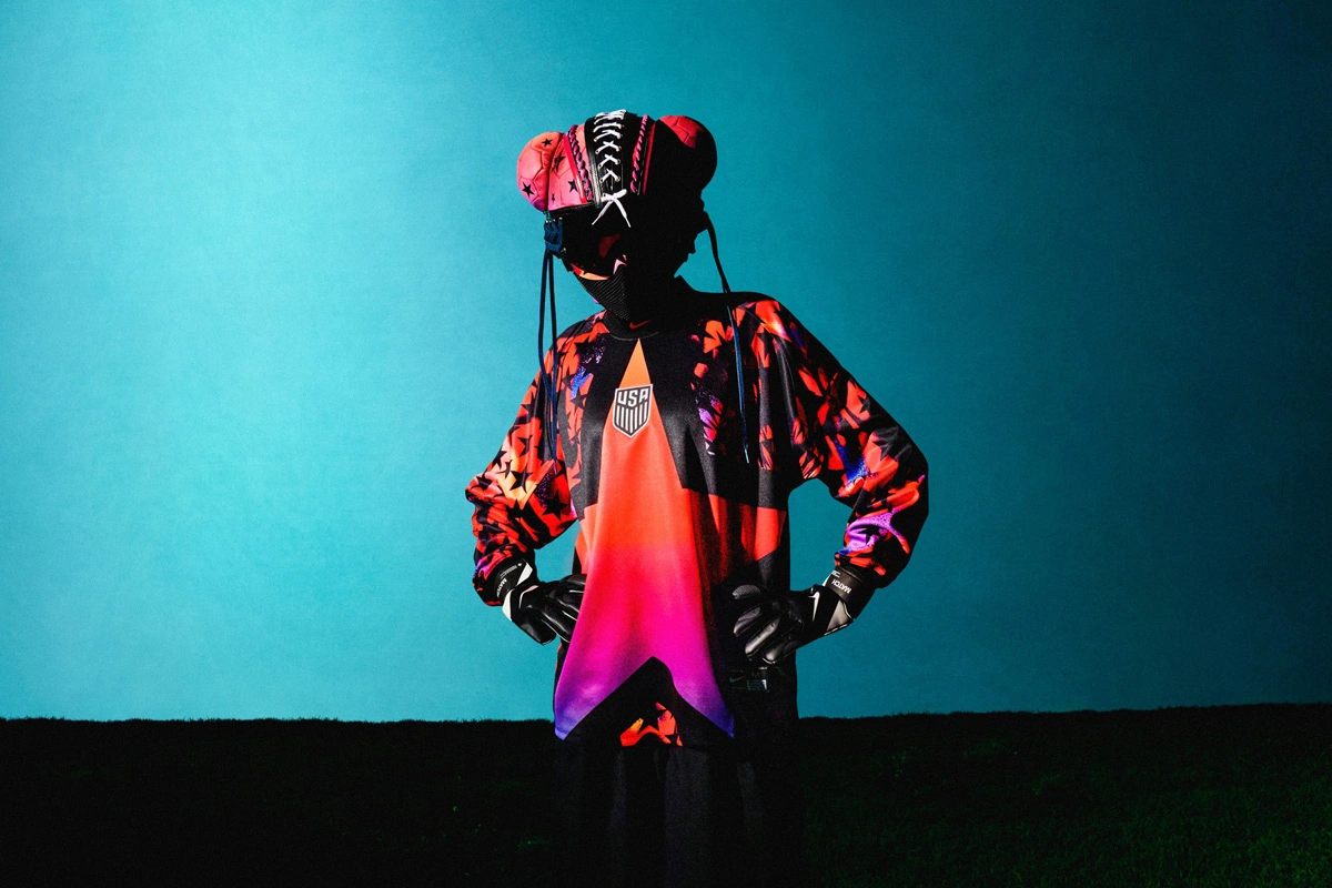 耐克推出“好莱坞门将(Hollywood Keepers)”休闲运动服 © 球衫堂 kitstown 耐克推出“好莱坞门将(Hollywood Keepers)”休闲运动服 © 球衫堂 kitstown