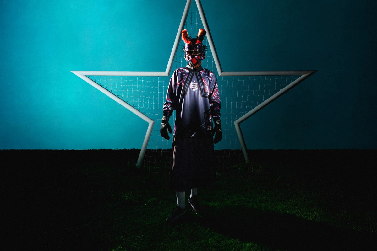 耐克推出“好莱坞门将(Hollywood Keepers)”休闲运动服 © 球衫堂 kitstown 耐克推出“好莱坞门将(Hollywood Keepers)”休闲运动服 © 球衫堂 kitstown