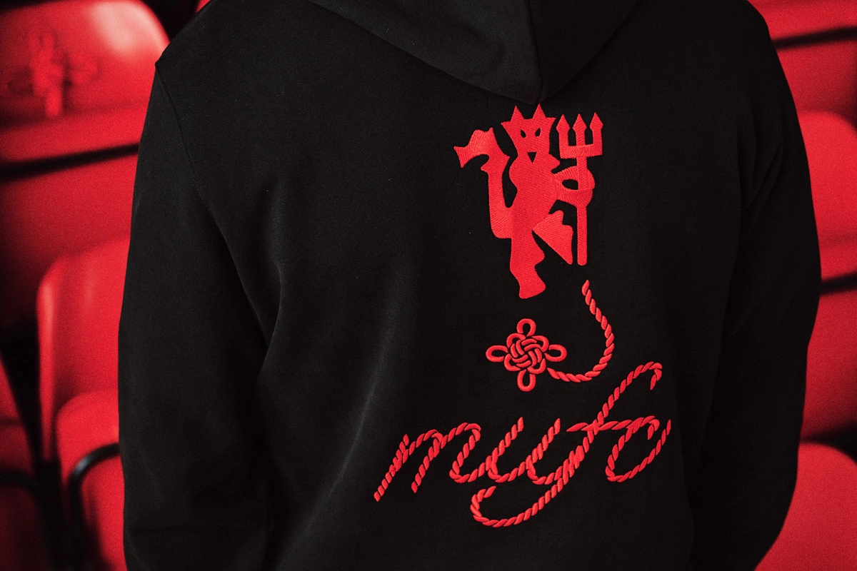 adidas × 曼联俱乐部 2026 中国文化系列 © 球衫堂 kitstown adidas × 曼联俱乐部 2026 中国文化系列 © 球衫堂 kitstown