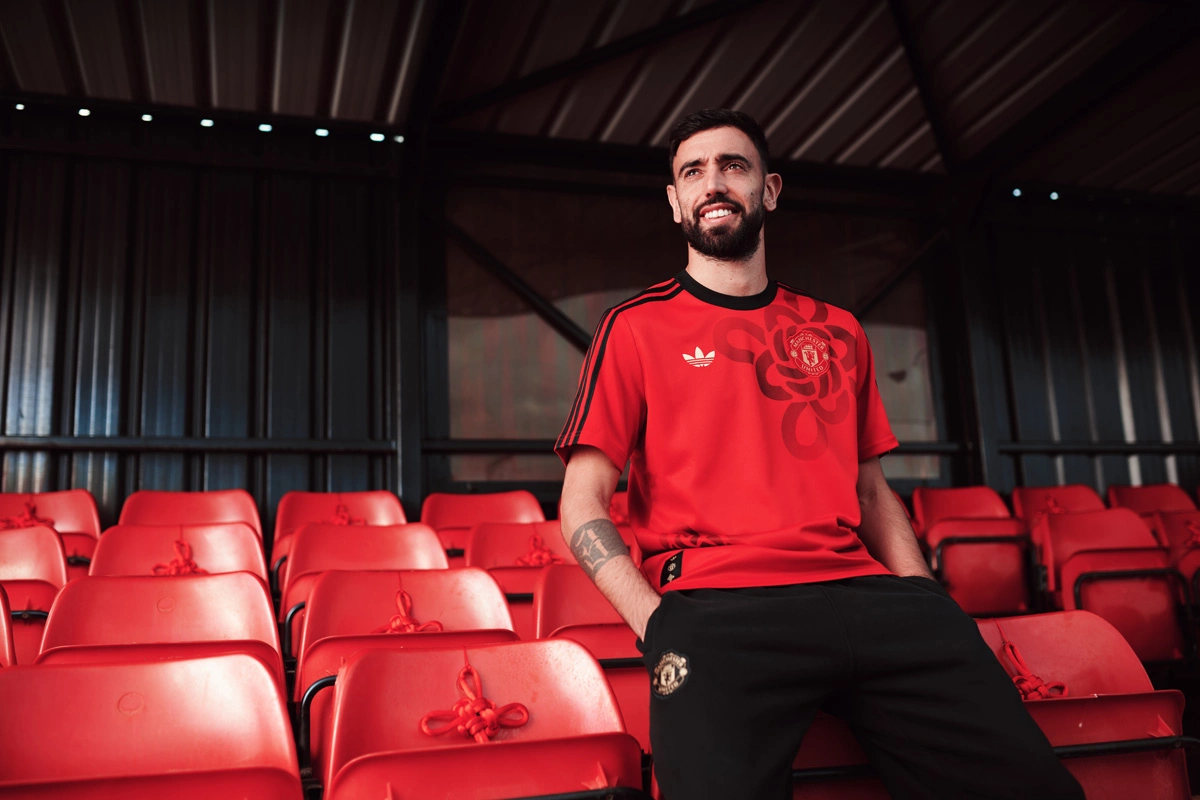 adidas × 曼联俱乐部 2026 中国文化系列 © 球衫堂 kitstown adidas × 曼联俱乐部 2026 中国文化系列 © 球衫堂 kitstown