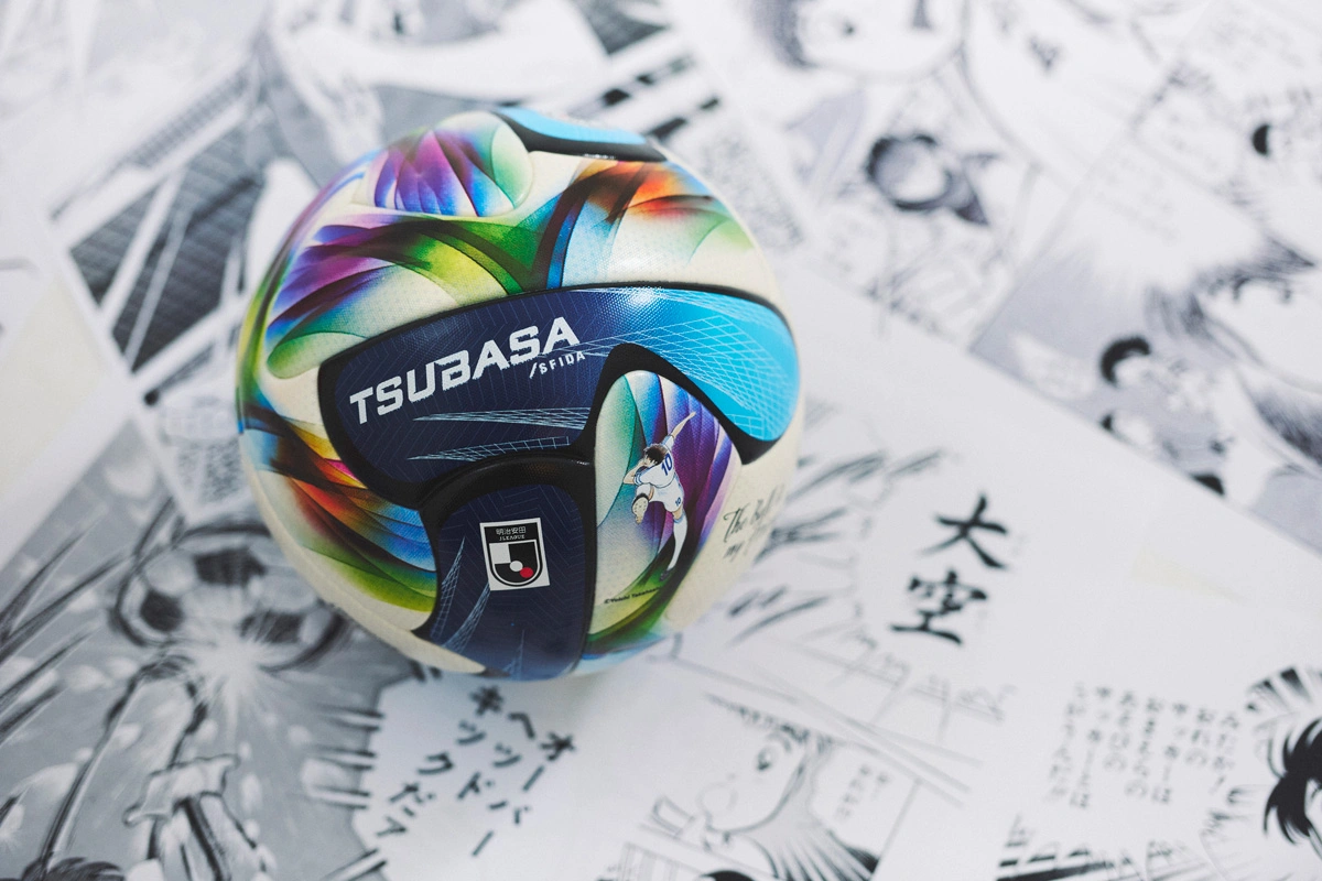 TSUBASA J PRO — J 联赛百年构想联赛官方比赛用球 © 球衫堂 kitstown