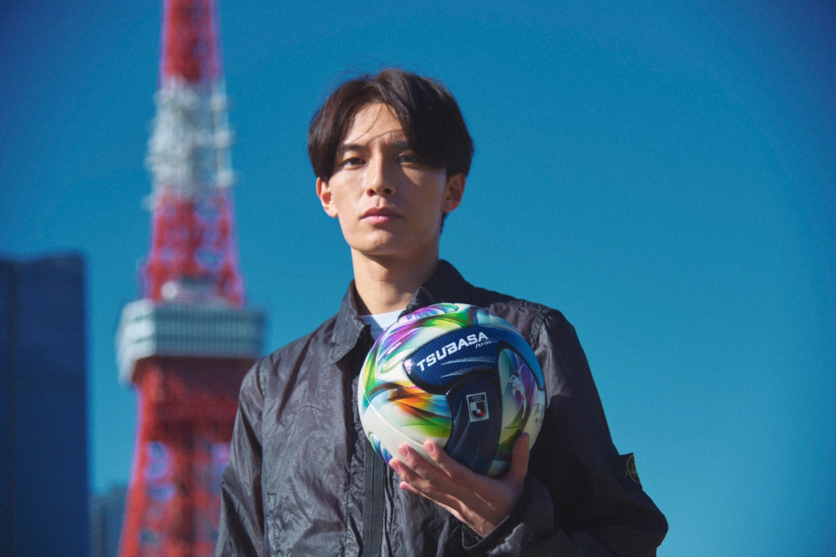 TSUBASA J PRO — J 联赛百年构想联赛官方比赛用球 © 球衫堂 kitstown