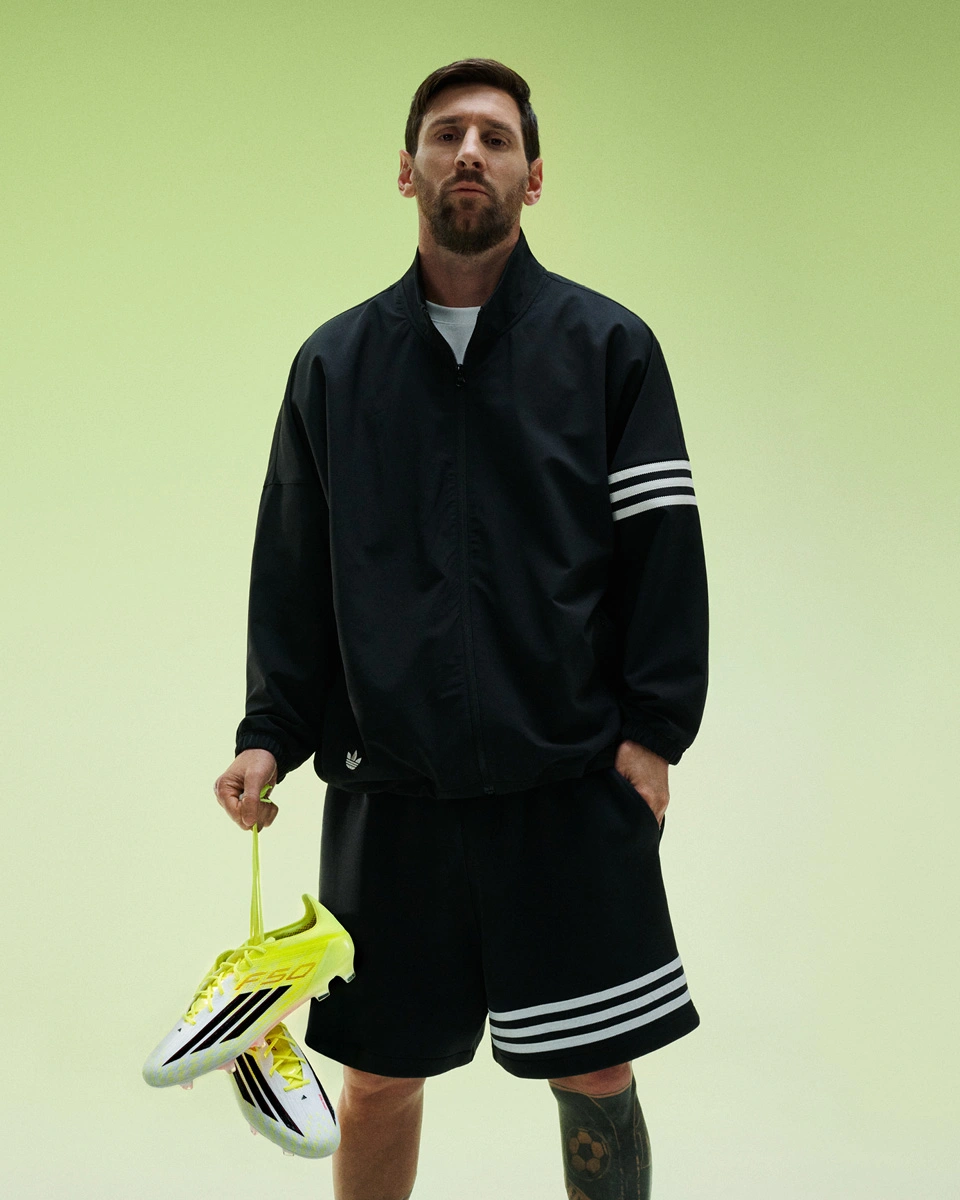 阿迪达斯发布 2026 新一代决胜战旗套组 © 球衫堂 kitstown