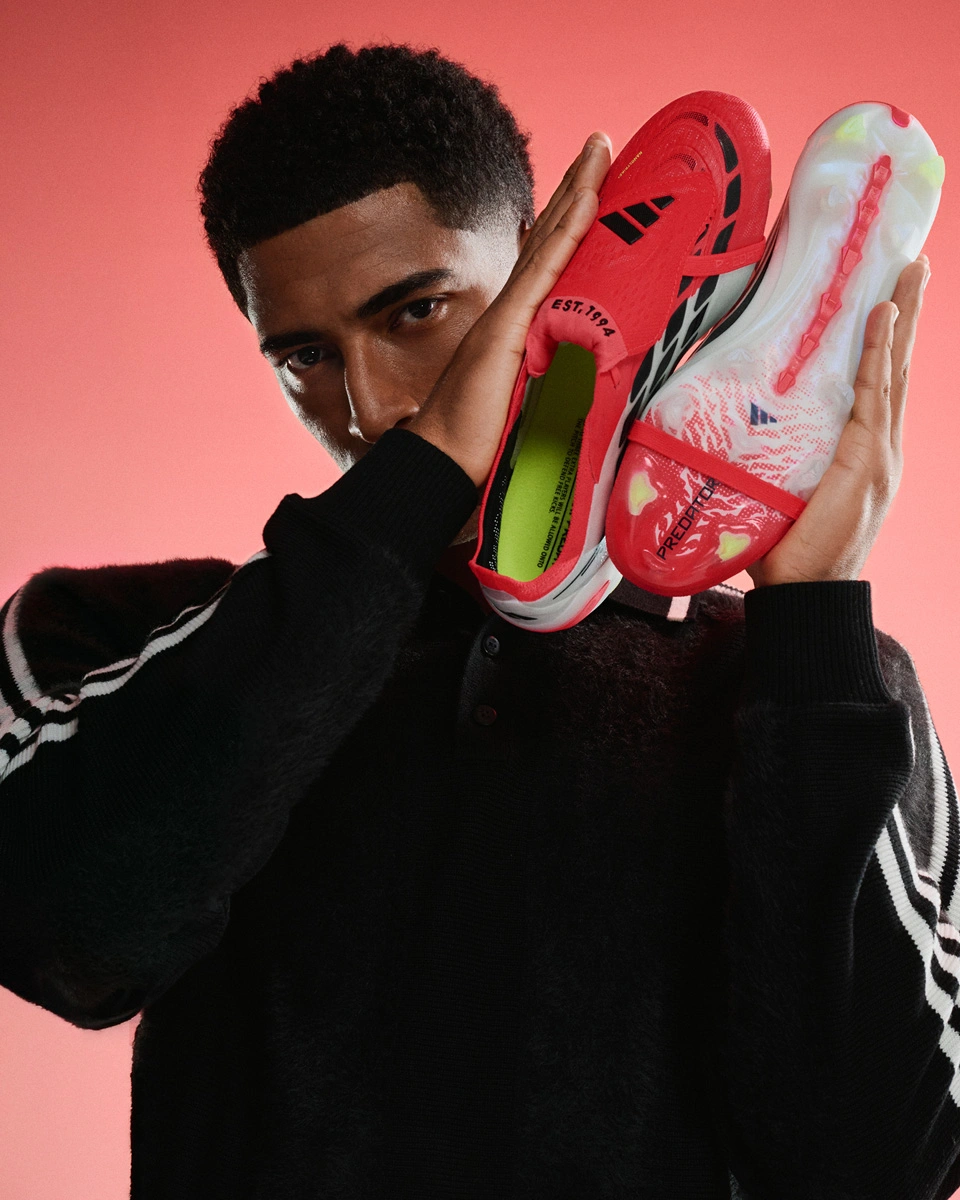 阿迪达斯发布 2026 新一代决胜战旗套组 © 球衫堂 kitstown