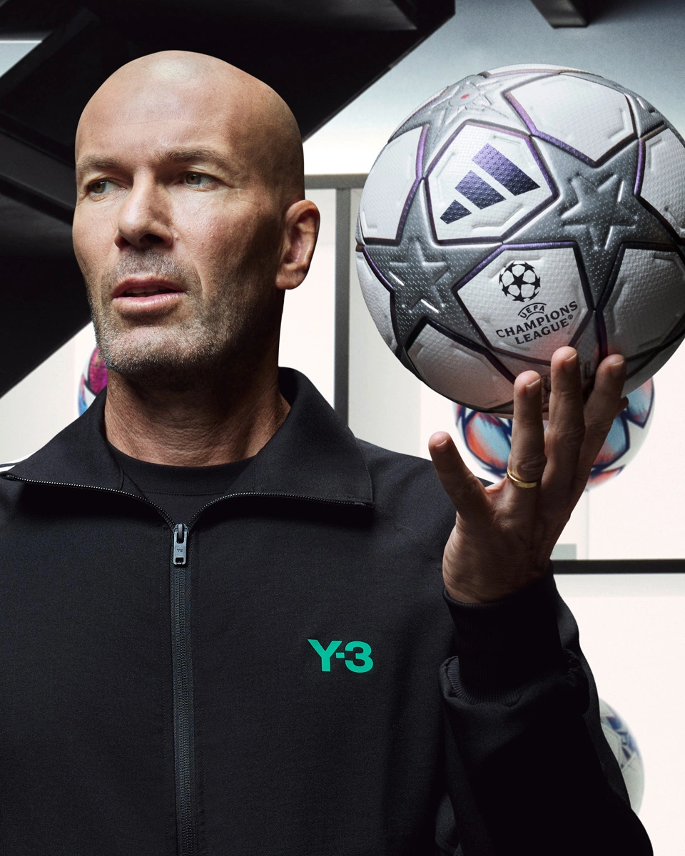 阿迪达斯发布与欧冠联赛合作 25 周年比赛用球 © 球衫堂 kitstown