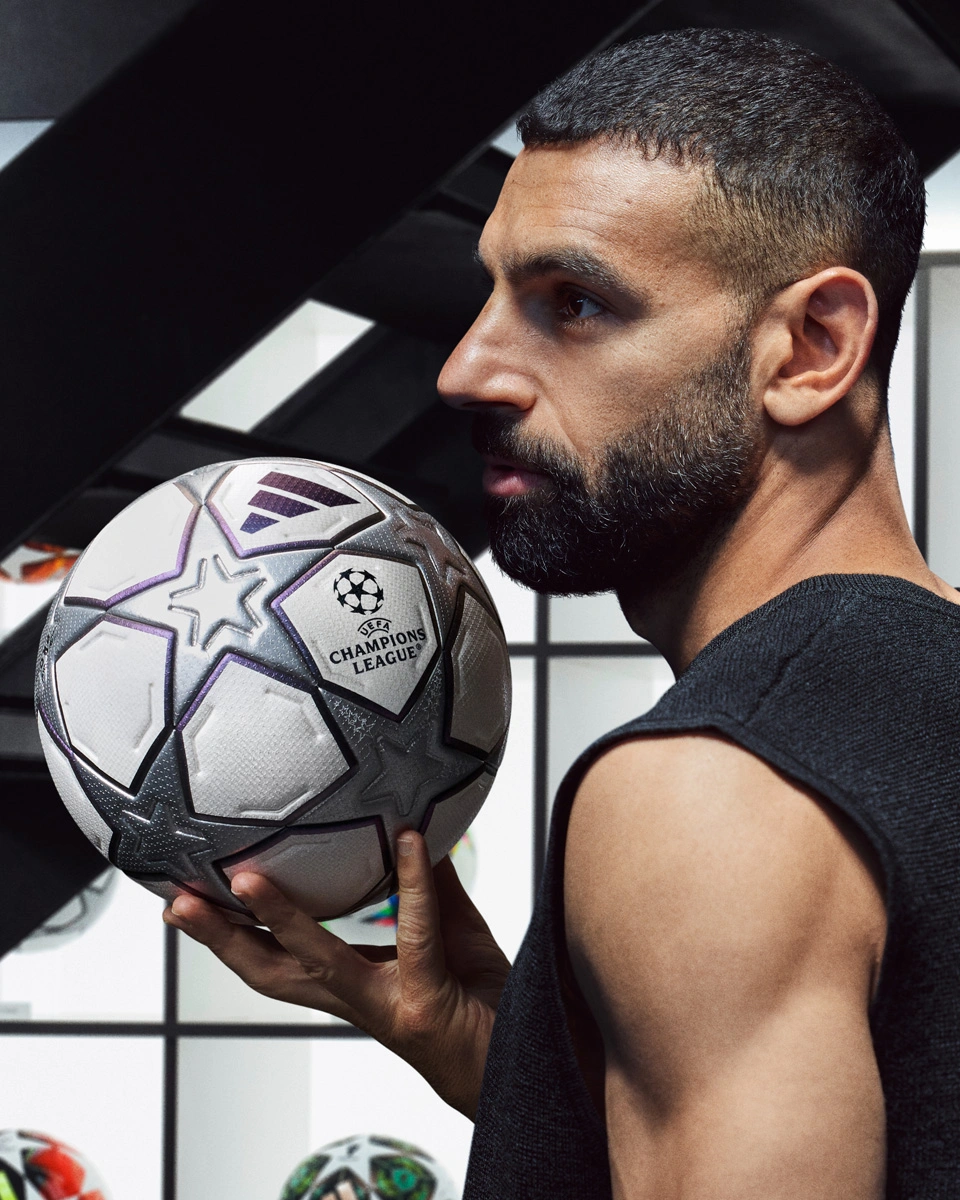 阿迪达斯发布与欧冠联赛合作 25 周年比赛用球 © 球衫堂 kitstown