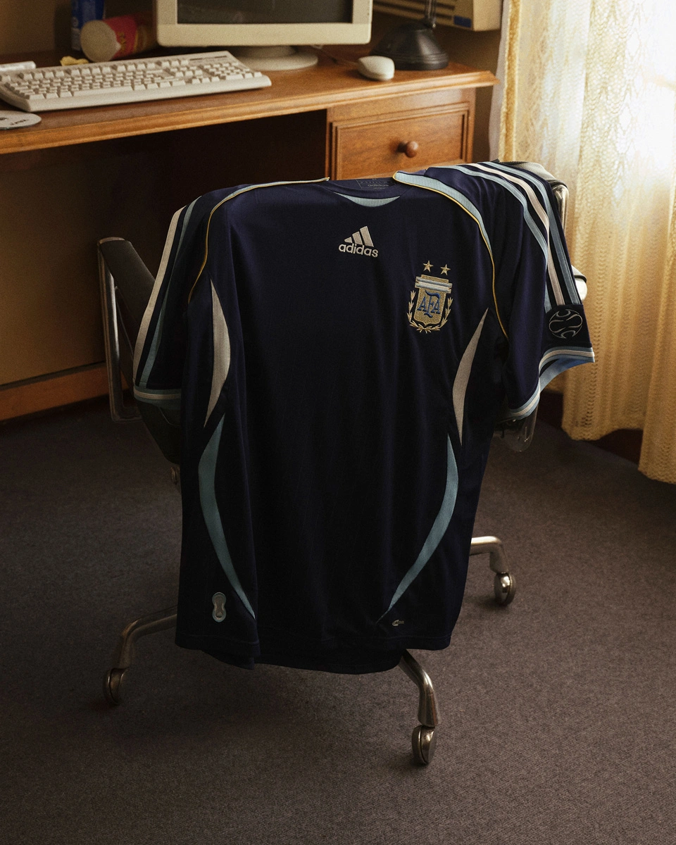 阿根廷国家队 2006 年世界杯复刻版球衣 © 球衫堂 kitstown