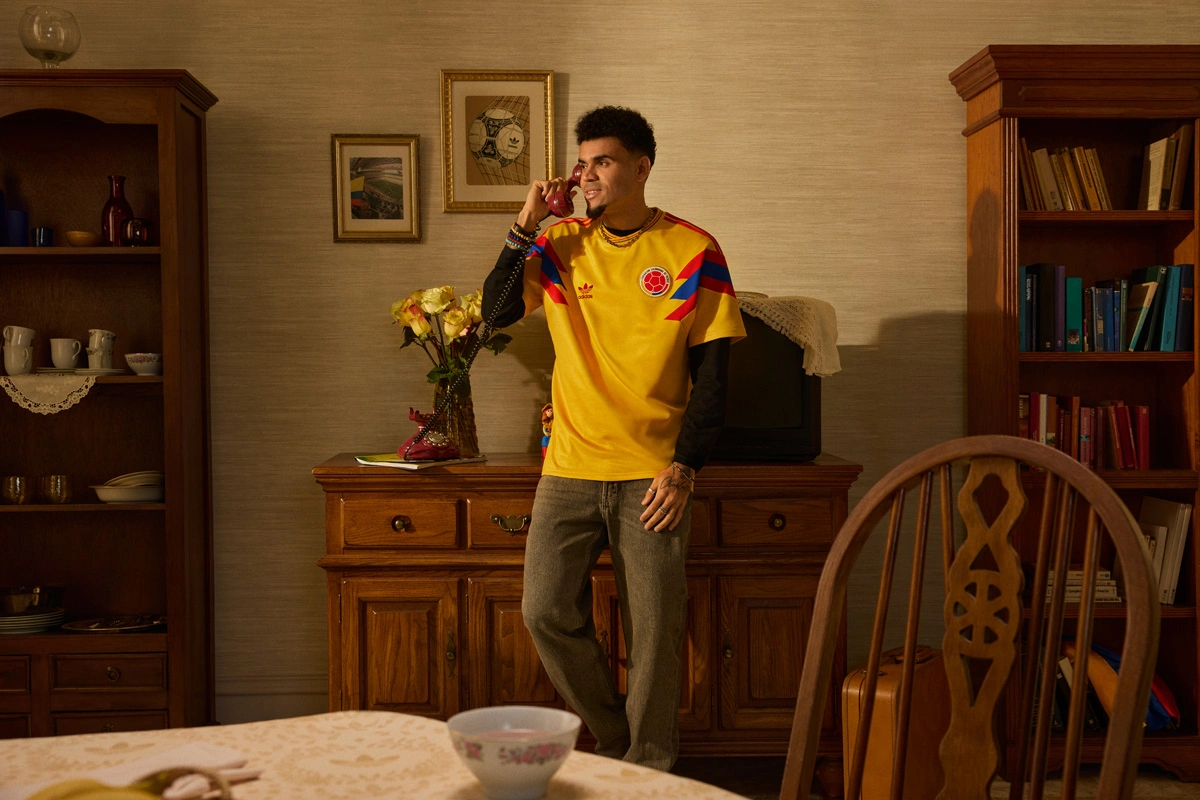 哥伦比亚国家队 1990 年世界杯复刻版主场球衣 © 球衫堂 kitstown