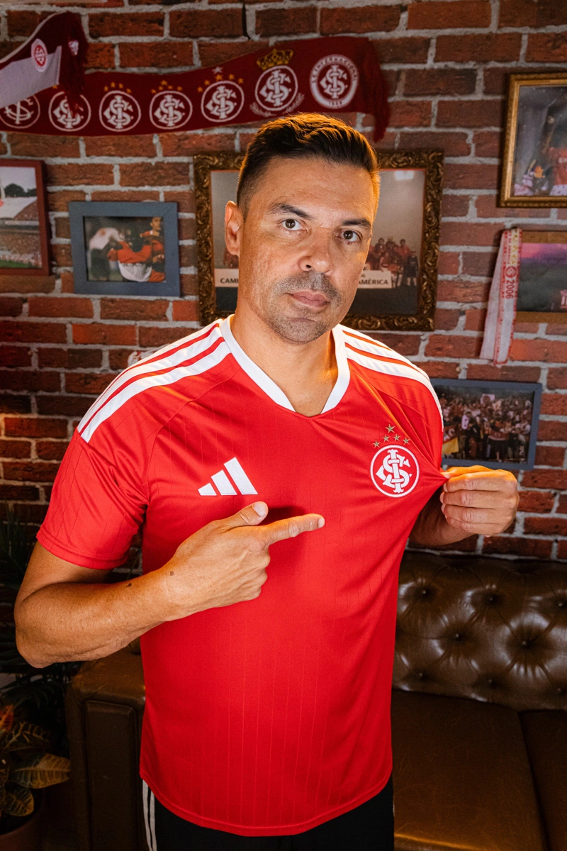 国际 2026 赛季主场球衣 © 球衫堂 kitstown 国际 2026 赛季主场球衣 © 球衫堂 kitstown