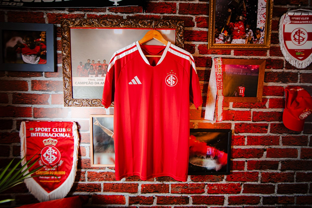 国际 2026 赛季主场球衣 © 球衫堂 kitstown 国际 2026 赛季主场球衣 © 球衫堂 kitstown