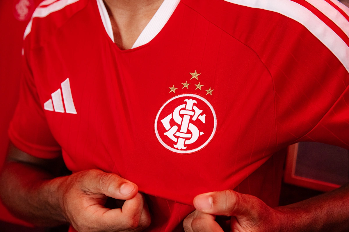 国际 2026 赛季主场球衣 © 球衫堂 kitstown 国际 2026 赛季主场球衣 © 球衫堂 kitstown